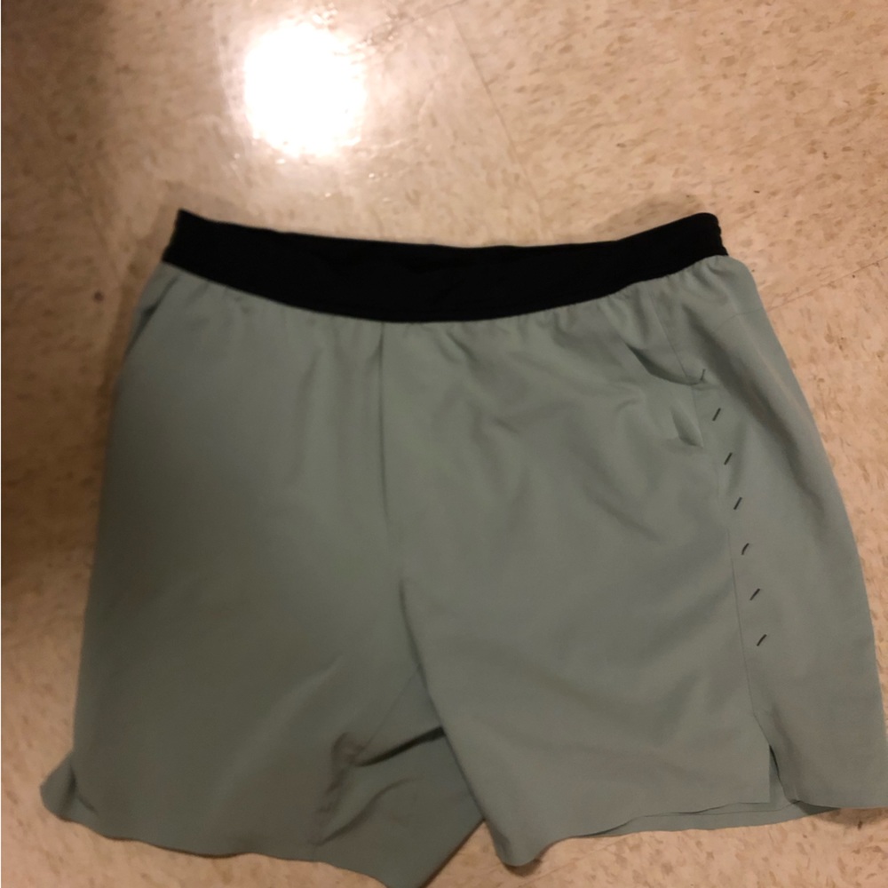 Ten Thousand Interval Short - Clay - Large